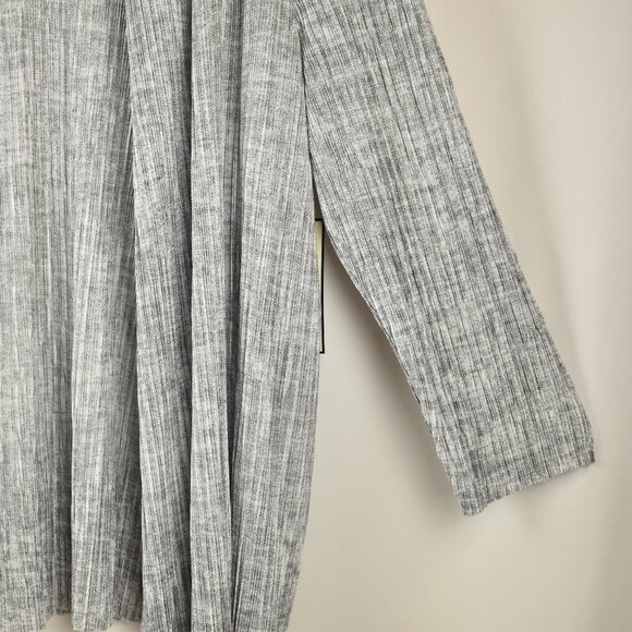 Dana Buchman NWT Silver and Grey Textured Blouse & Cardigan Set Size X-Large - Picture 10 of 16